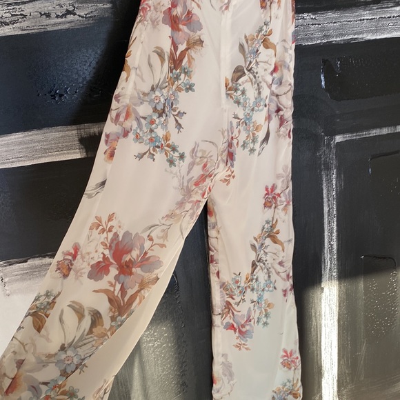 Open back floral jumpsuit - Picture 7 of 7